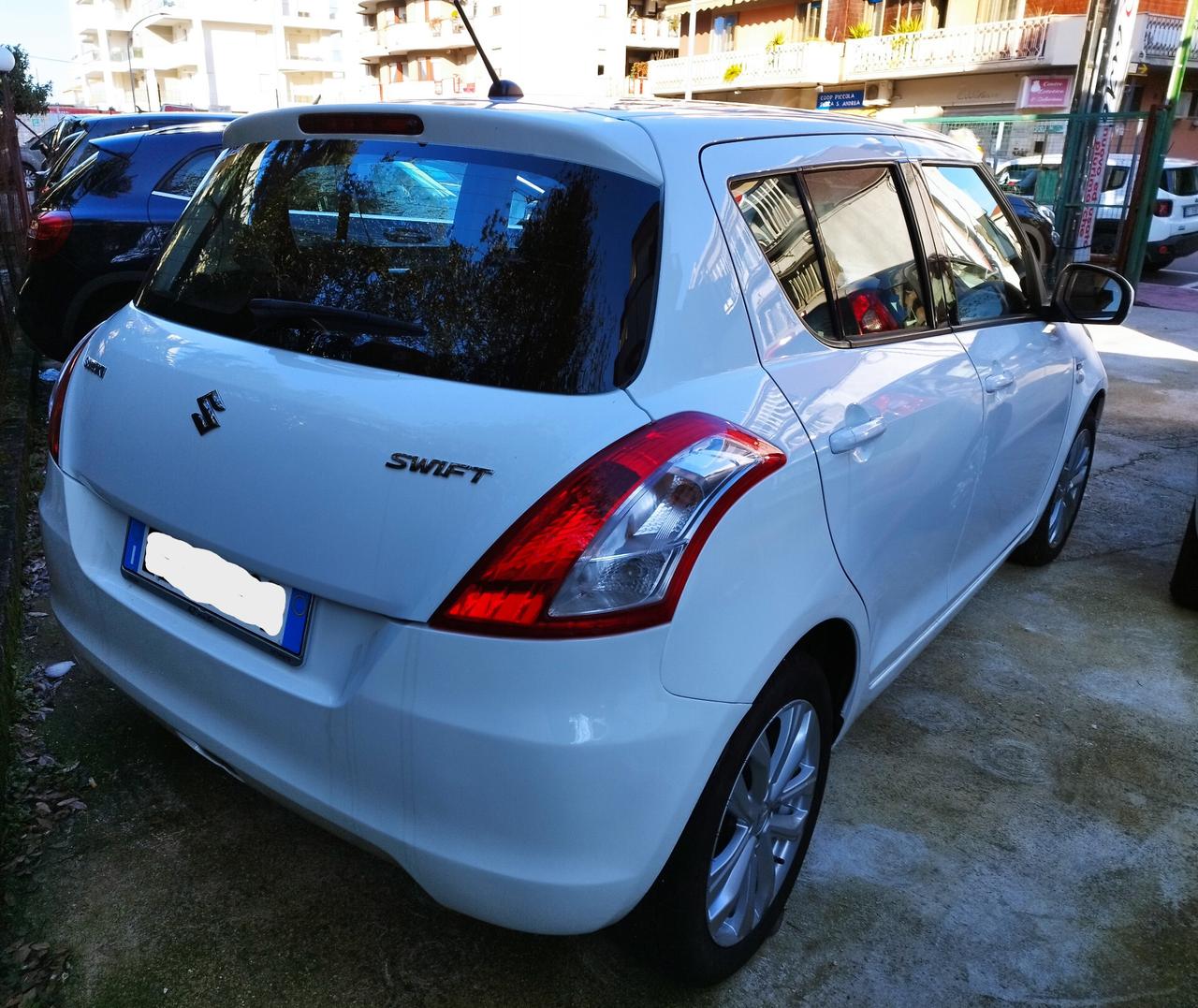 Suzuki Swift 1.3 DDiS 5 porte B-Top