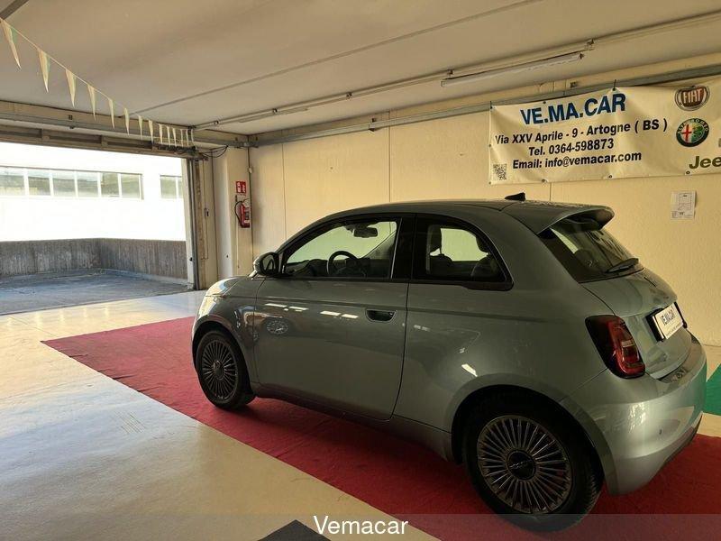 FIAT 500 500e 42 kWh Icon-FULL LED-NAVI- SENSORI PARK -KM 40300!