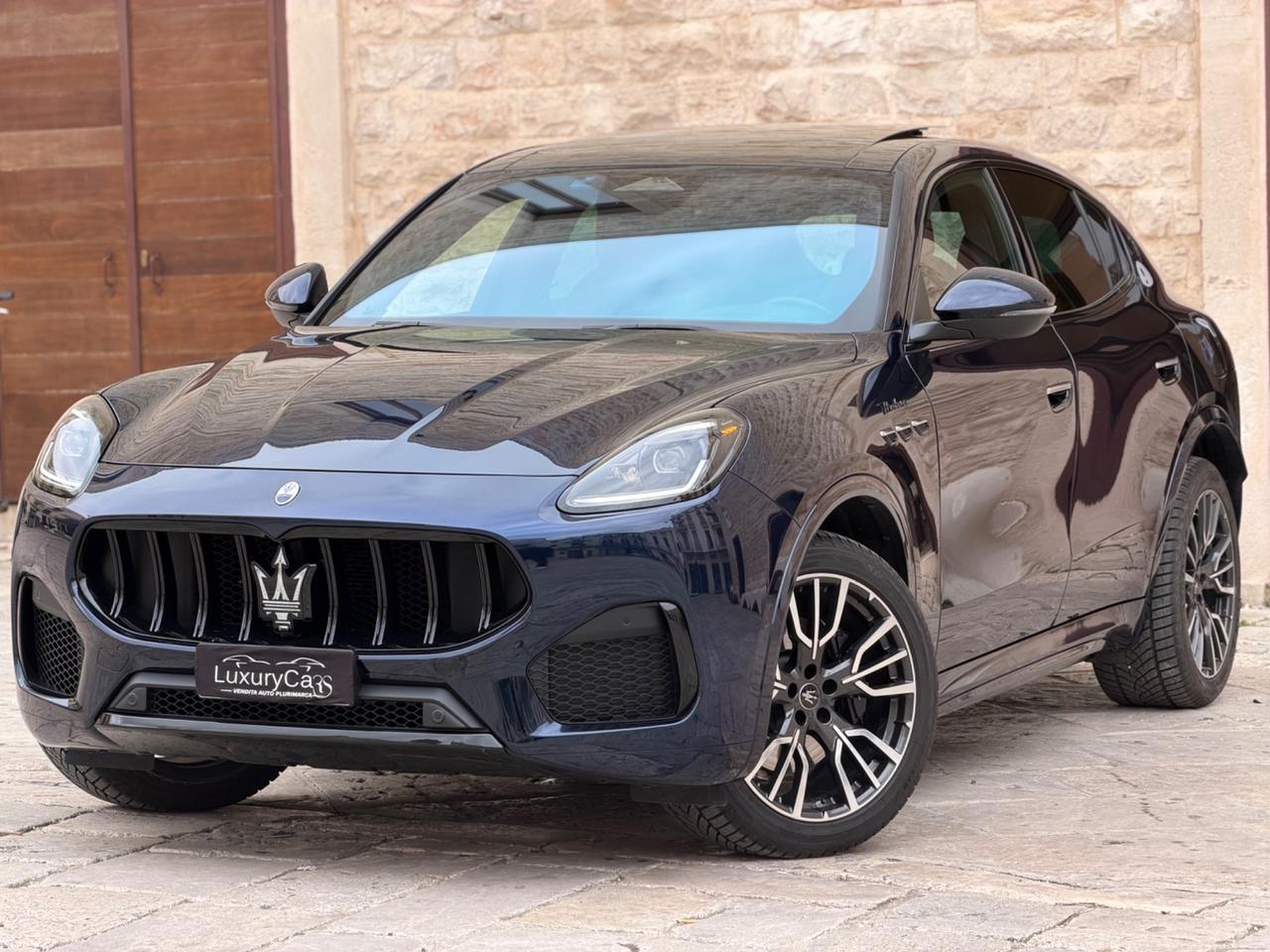 Maserati Grecale 2.0 MHEV 330 CV AWD MODENA TETTO LED