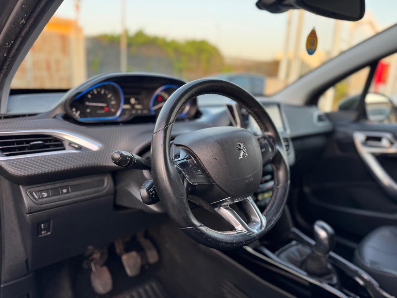Peugeot 2008 PureTech Turbo 110 S&S Black Matt