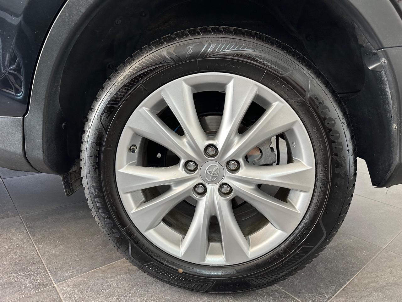 Toyota RAV 4 RAV4 2.2 D-4D 4WD Lounge