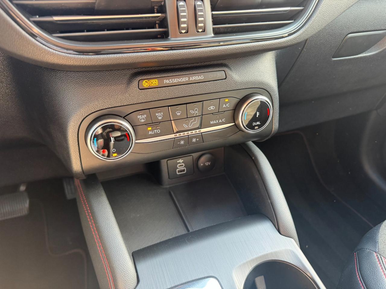 Ford Kuga St-Line X 2.0 EcoBlue 120CV AWD (4×4)