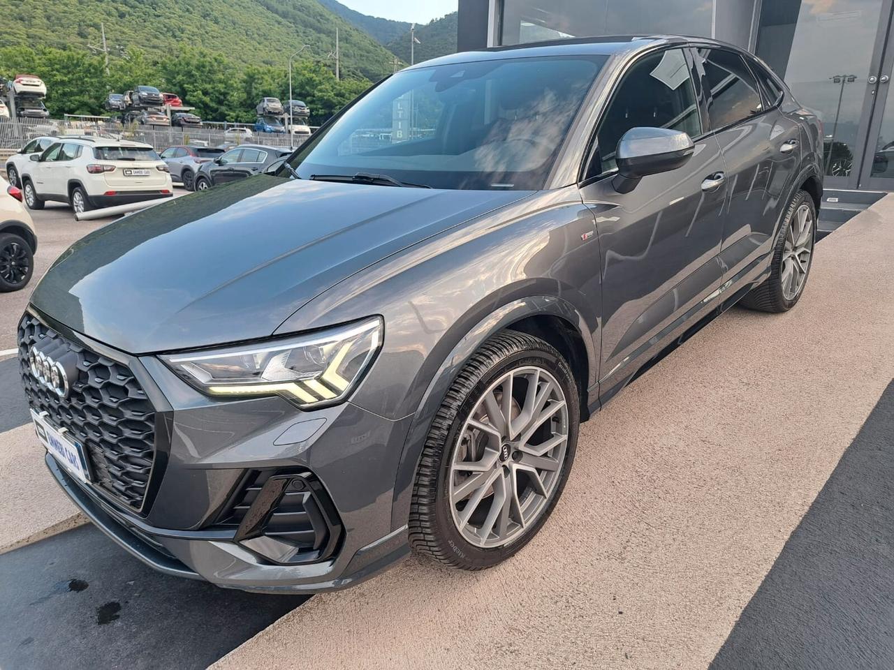 AUDI Q3 40 SPB QUATTRO 2.0 190 S TRONIC S-LINE