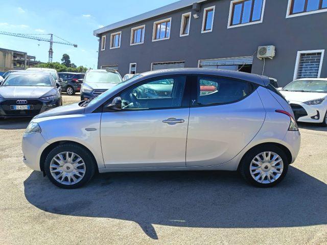 LANCIA Ypsilon 1.2 69 CV 5 porte Platinum