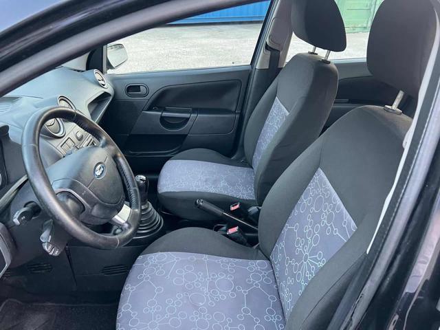 FORD Fiesta 1.4 TDCi 5p. Ghia senza nessun lavoro da fare