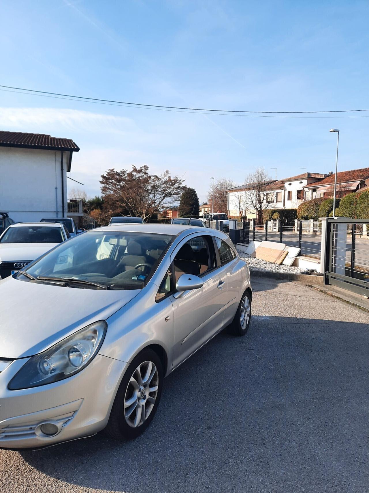 Opel Corsa 1.3 CDTI 90CV 3 porte OK NEOPATENTATI