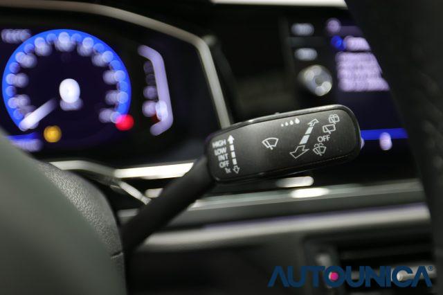 VOLKSWAGEN Taigo 1.0 TSI 115 CV R-LINE FARI LED TETTO PANORAMA