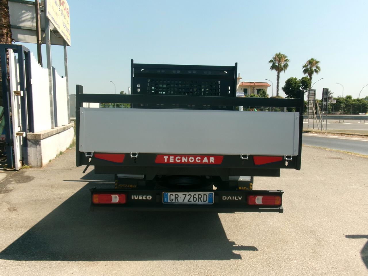 Iveco Daily 35C14 2.3 140CV E6D DOPPIA CABINA 7POSTI RIBALTABILE **32000 KM**