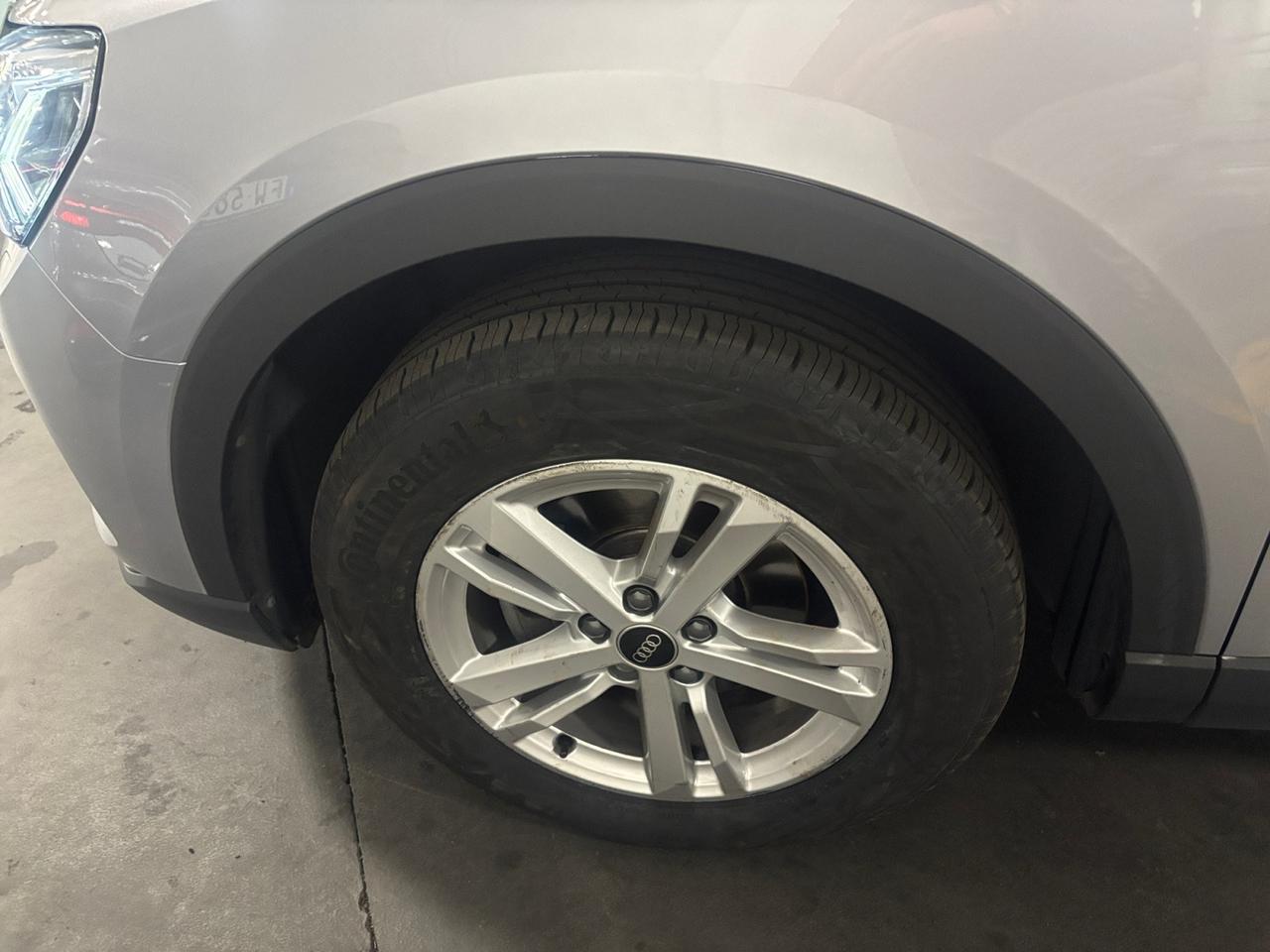 AUDI Q3 II 2018 - Q3 35 1.5 tfsi mhev Business s-tronic
