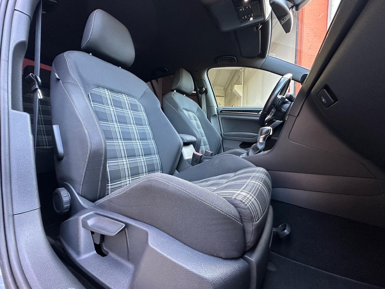 Volkswagen Golf GTD 2.0 TDI DSG 185cv