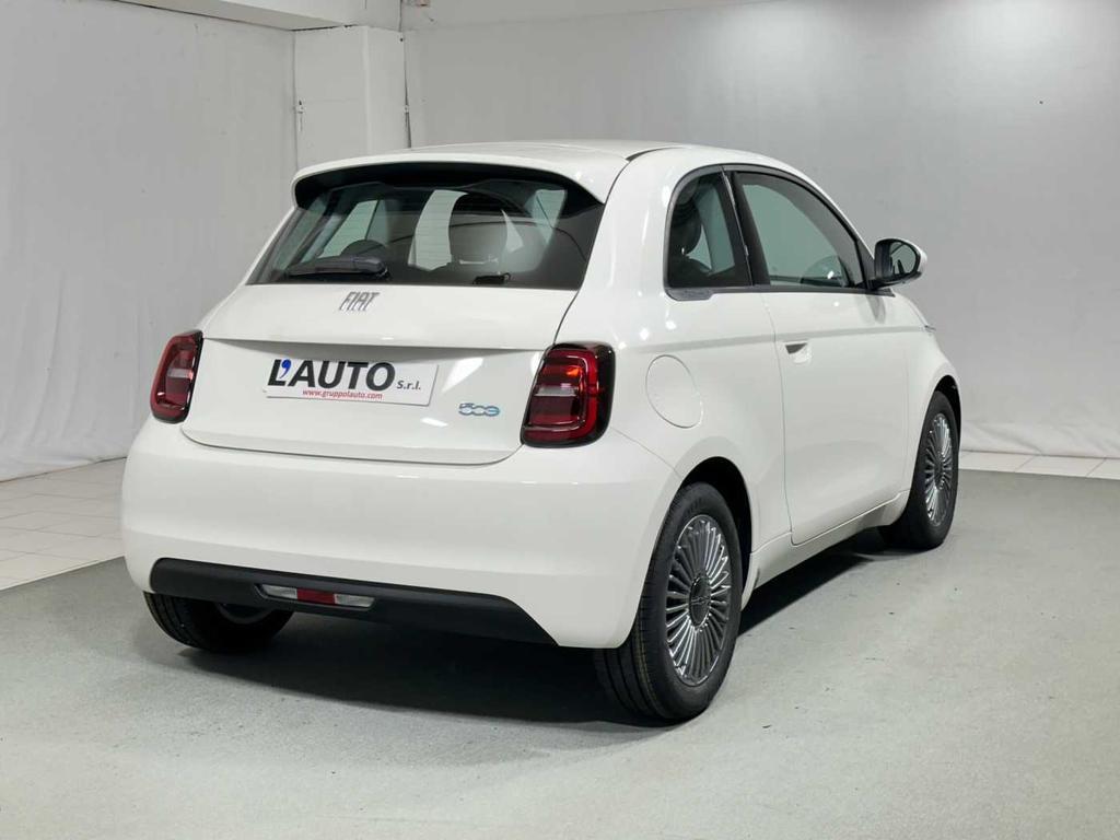 Fiat 500 e 42 kWh