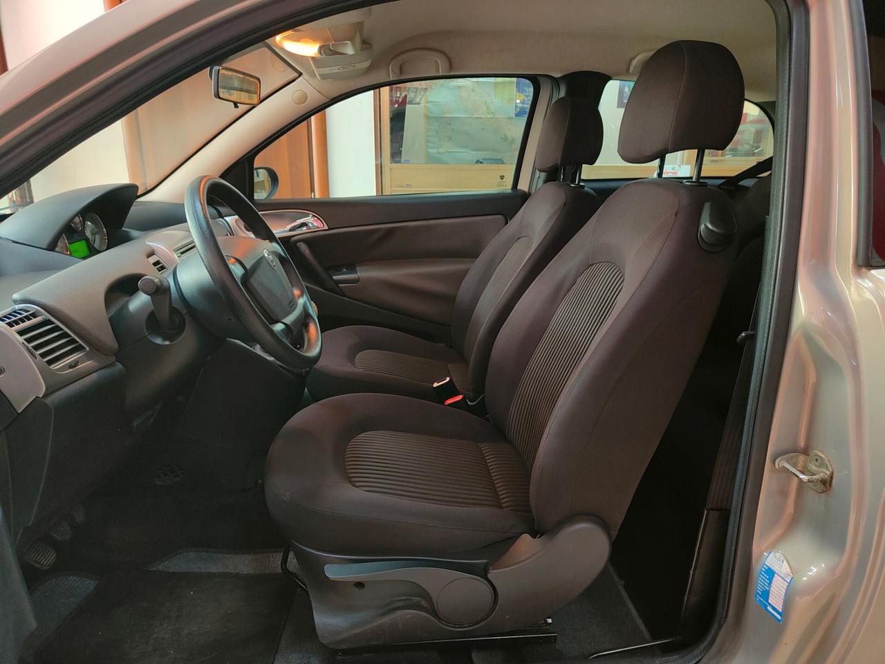 LANCIA YPSILON 1.3 MJT 75 CV - 2009