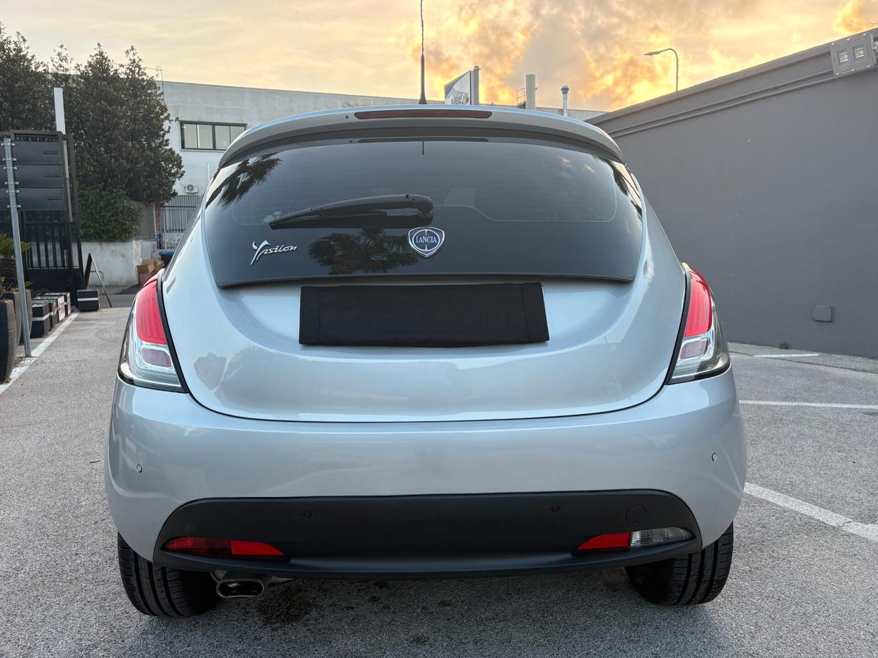 Lancia Ypsilon 1.2 69 CV 5 porte GPL Silver