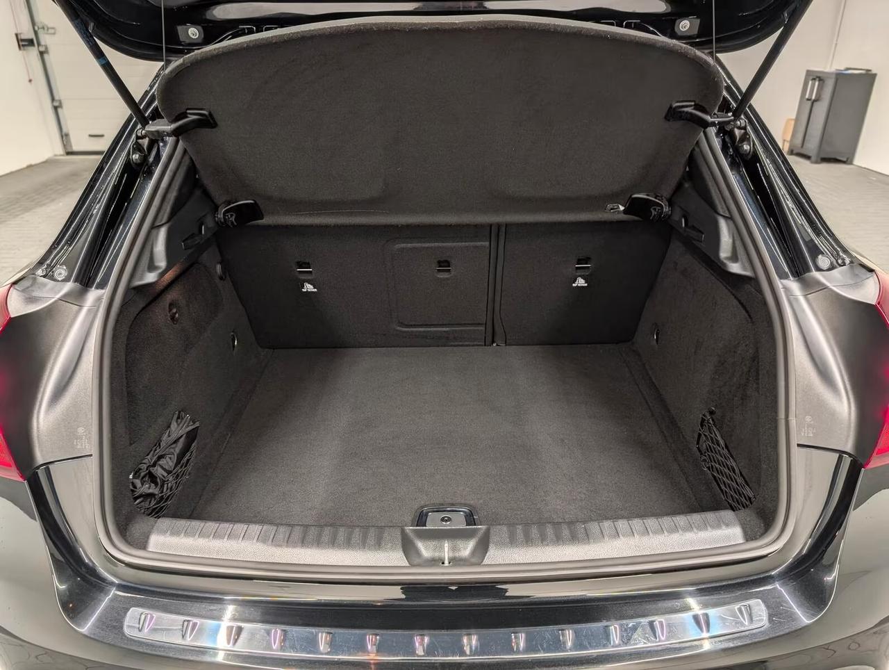 Mercedes-benz GLA 180 AMG line