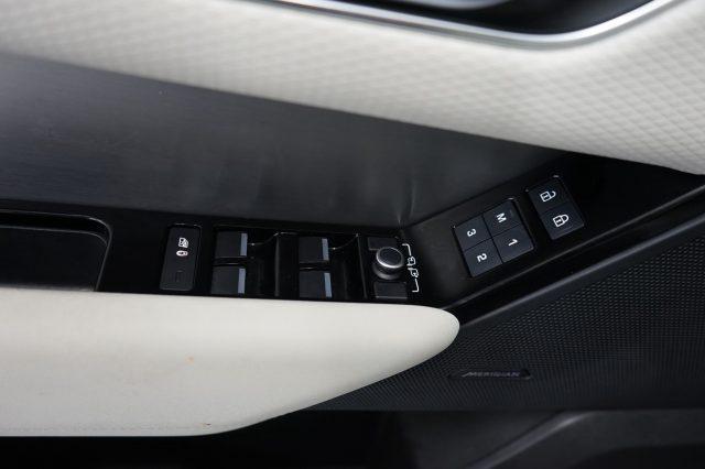 LAND ROVER Range Rover Velar 2.0D I4 204 CV R-Dynamic SE 4WD AWD CERTIFICATA