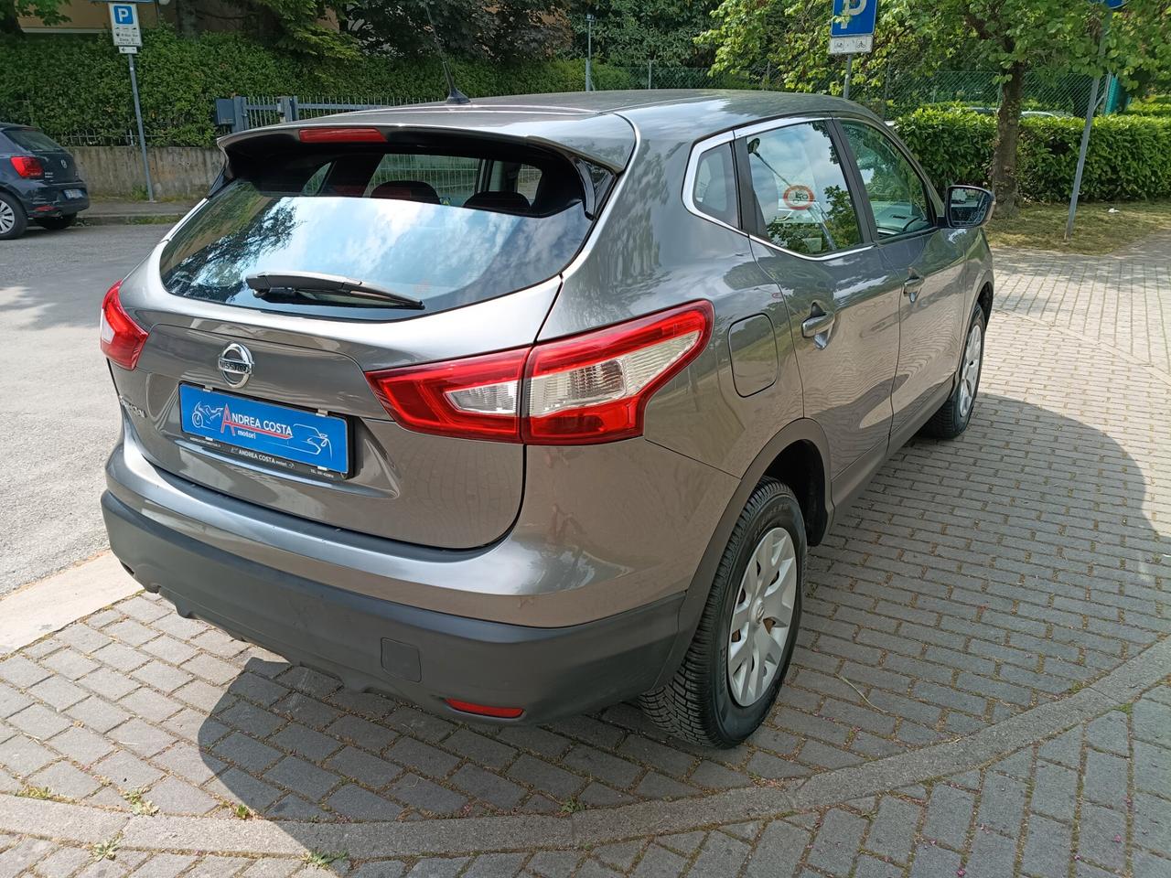 Nissan Qashqai 1.2 DIG-T Visia