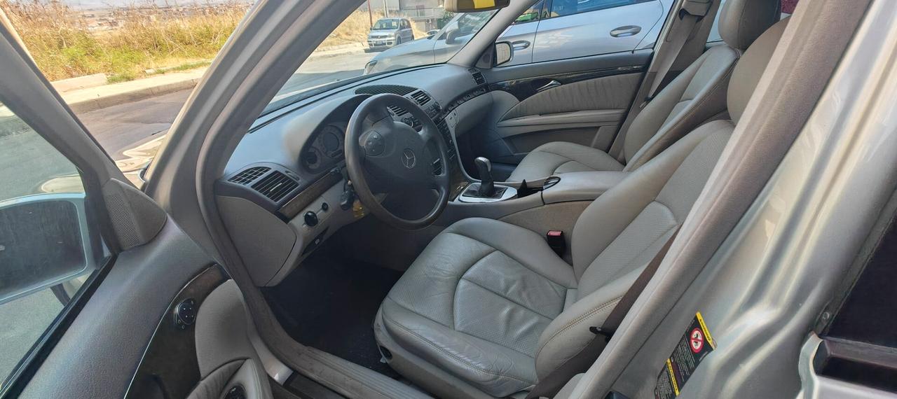 Mercedes-benz E 270 CDI cat Avantgarde