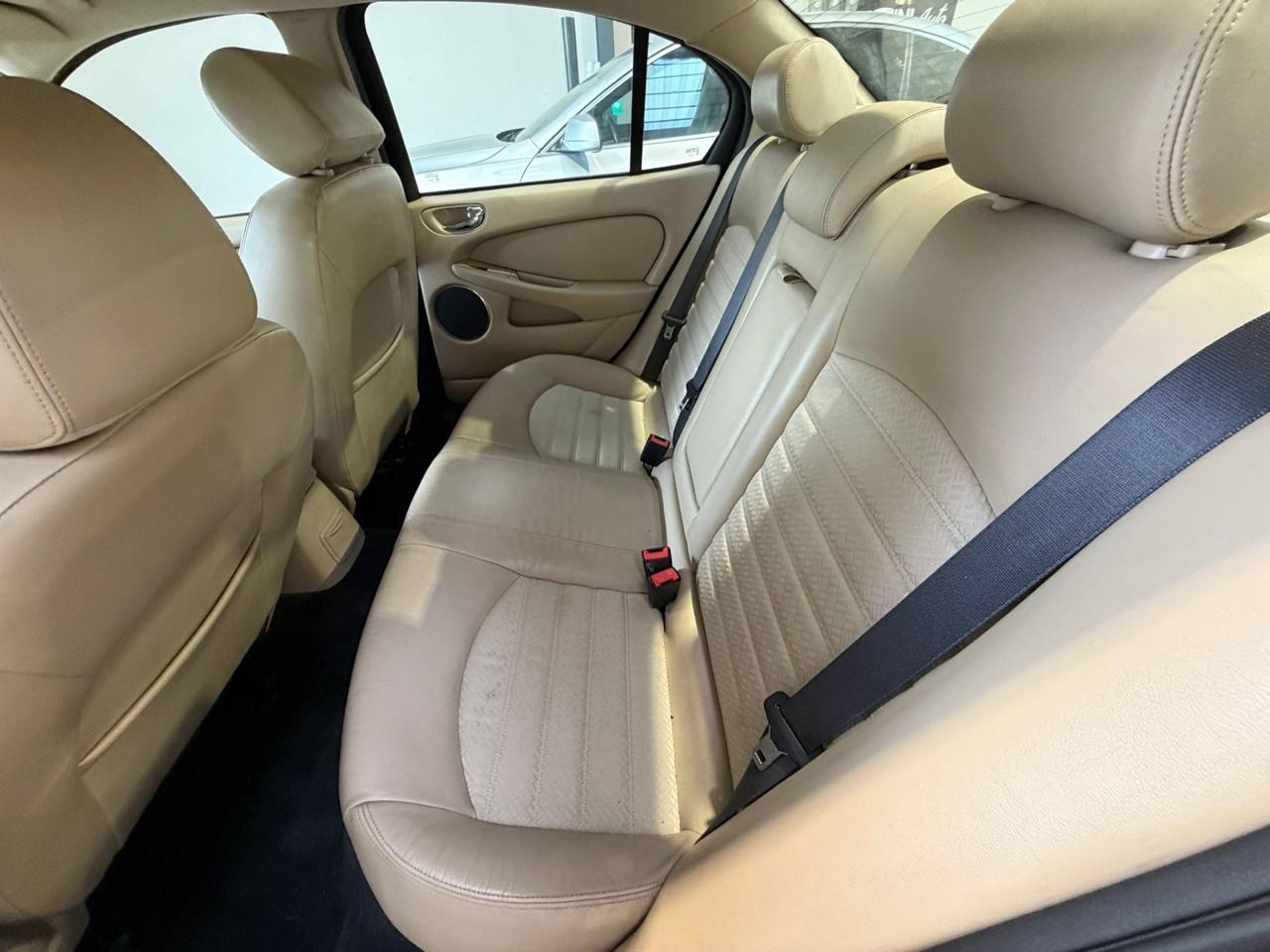 Jaguar X-Type 2.2D cat aut. Luxury cDPF