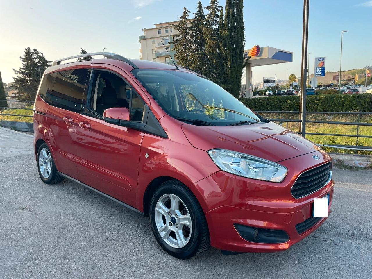 Ford Tourneo Courier 1.5 TDCI 75 CV Plus 5P 2015