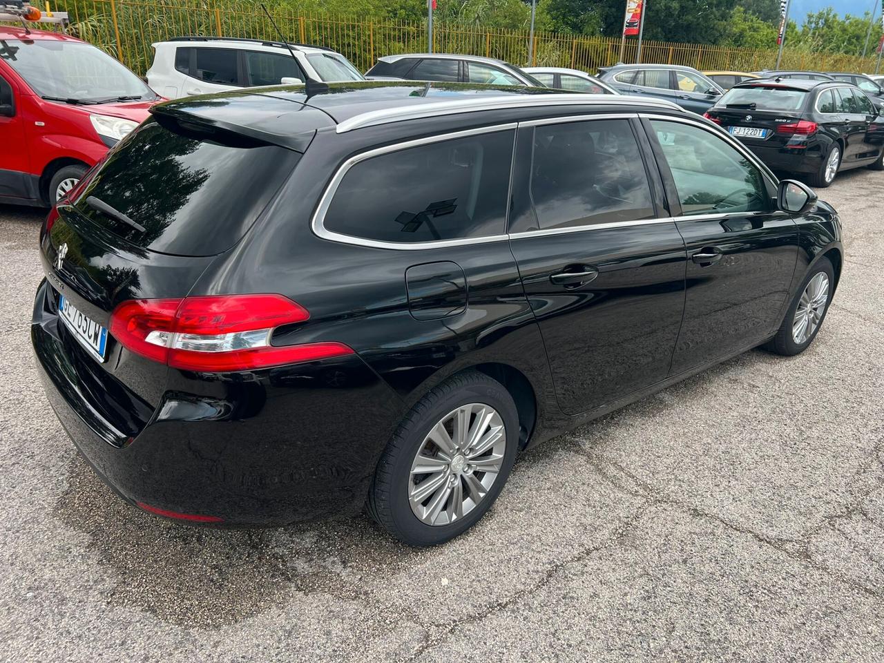 Peugeot 308 BlueHDi 130 S&S Allure