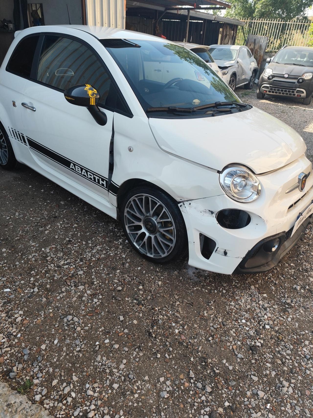 Abarth 595 1.4 Turbo T-Jet 165 CV