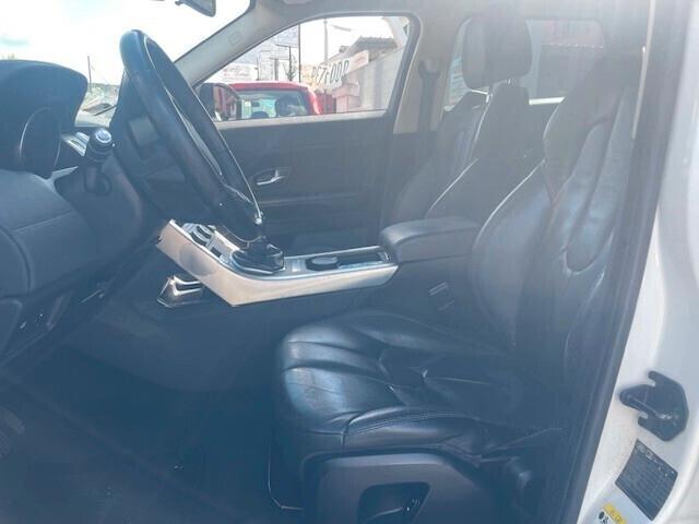 Land Rover Range Evoque 2.2 TD4 5p. Pure