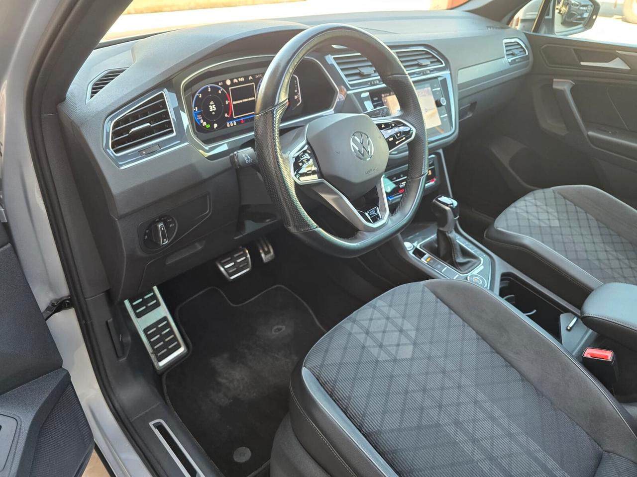 Volkswagen Tiguan 2.0 TDI 200 CV SCR DSG 4MOTION R-Line