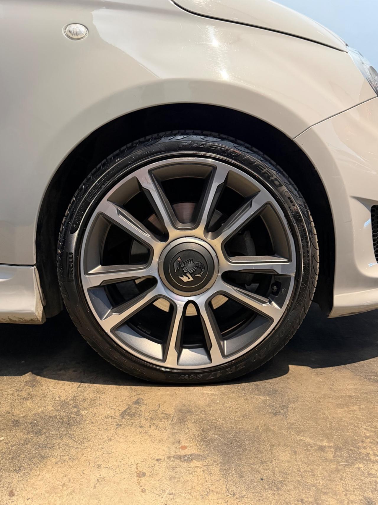Abarth 500C Cabrio 1.4 T-jet 135CV