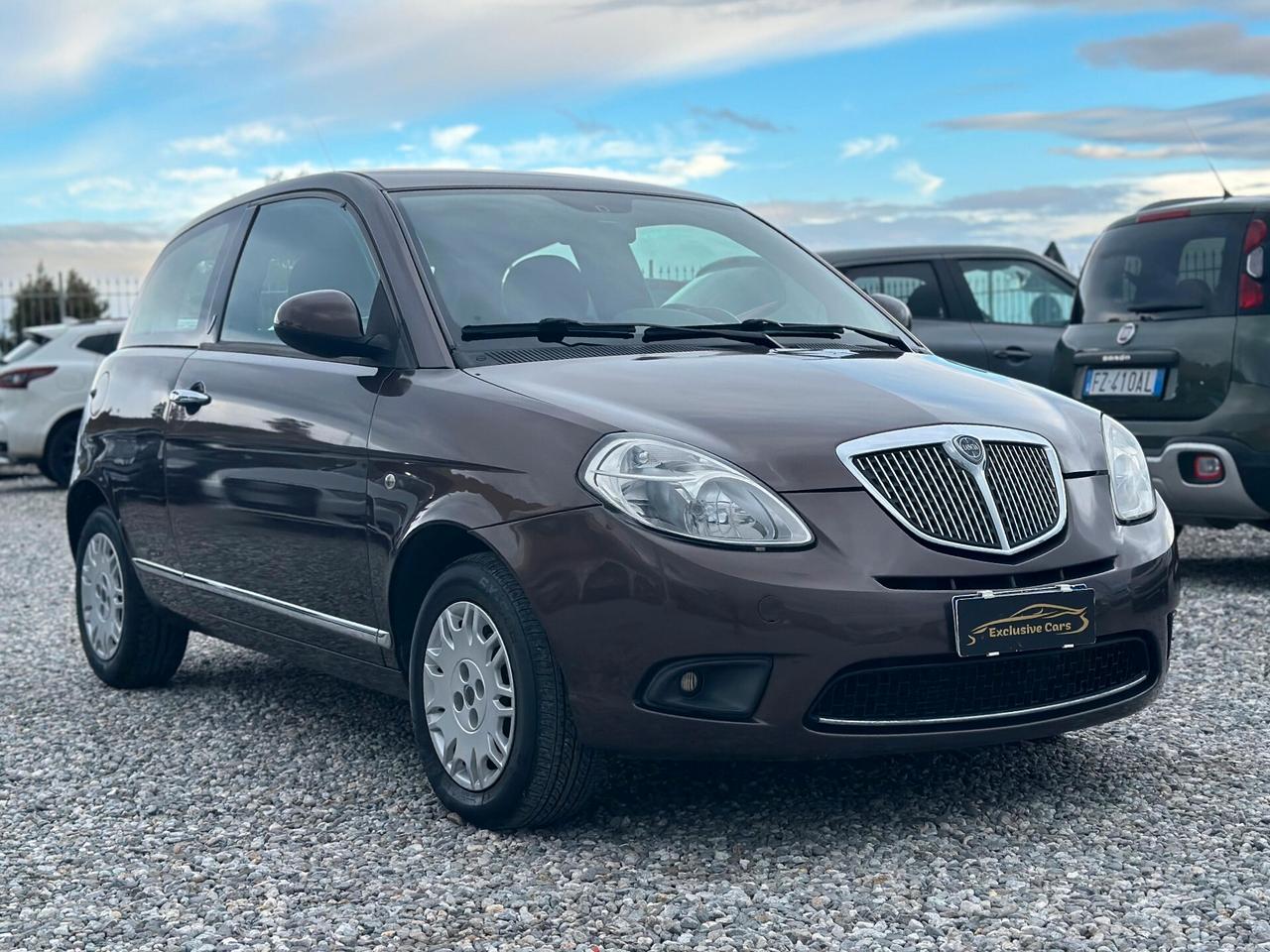 Lancia Ypsilon 1.3 MJT 90 CV Oro