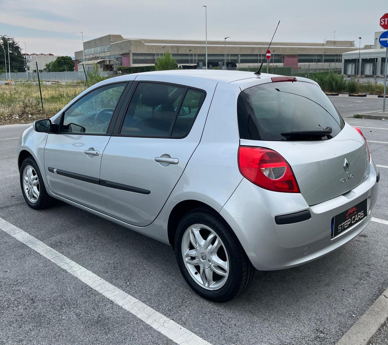 Renault Clio 1.2 16V 5 porte Le Iene