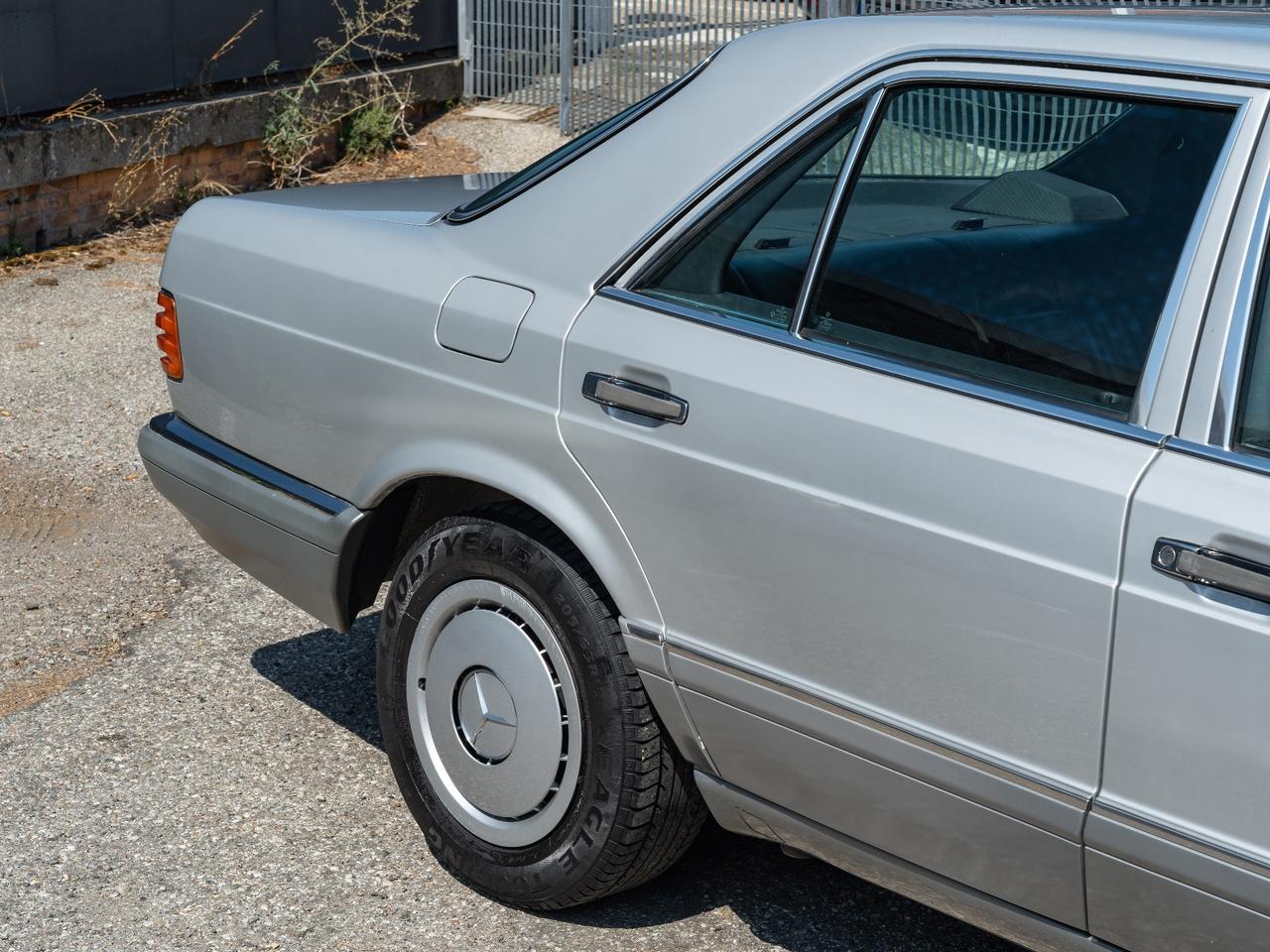 Mercedes-benz S 300 SE