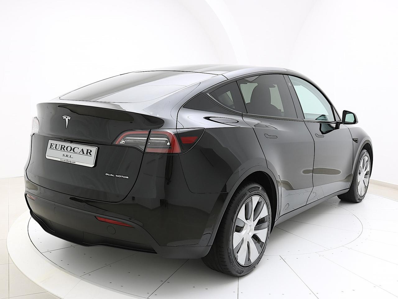 Tesla Model Y Long Range Dual Motor AWD