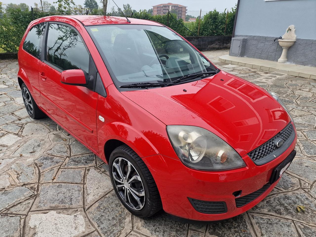 Ford Fiesta 1.2 16V 3p. Ghia