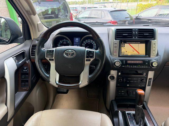 TOYOTA Land Cruiser 50 173CV 3.0 D-4D 7 POSTI INTERNI PELLE AUT.
