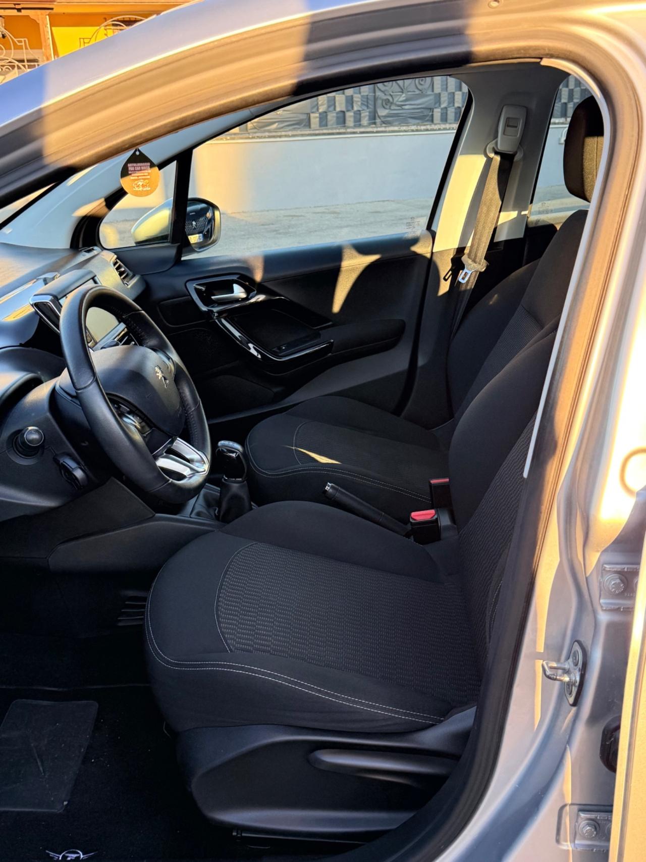 Peugeot 208 PureTech 82 Stop&Start 5 porte Allure