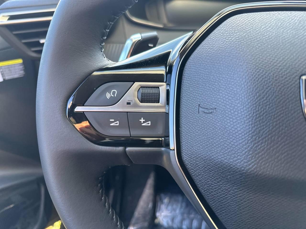 PEUGEOT 208 II 2023 - 208 1.2 hybrid Allure 110cv e-dcs 6