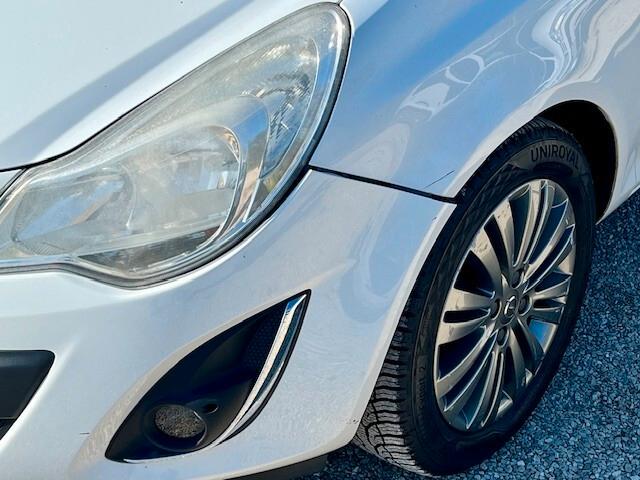 Opel Corsa 1.2 3 porte - 2013