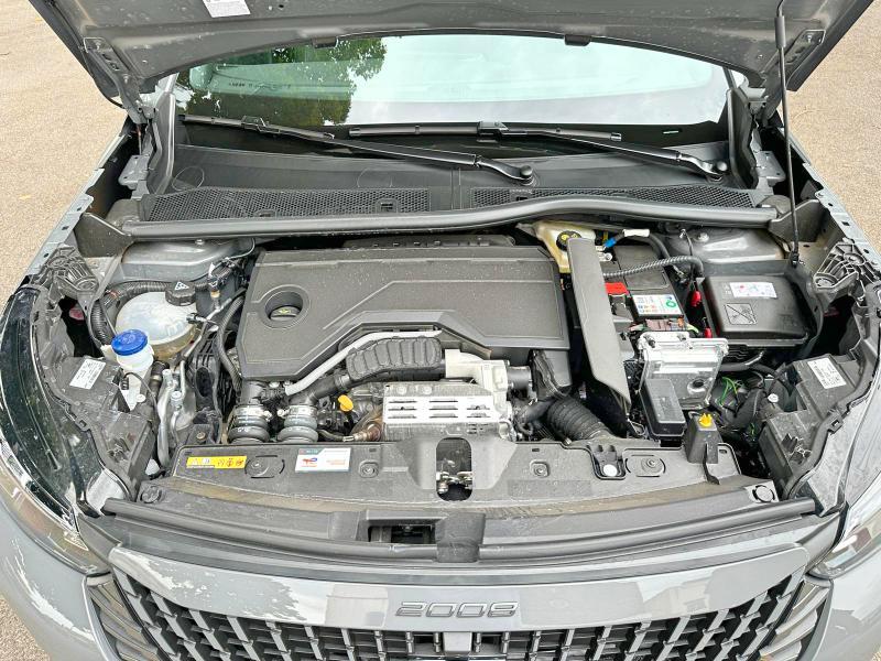 Peugeot 2008 Hybrid 136 e-DCS6 Allure Plus GARANZIA PEUGEOT