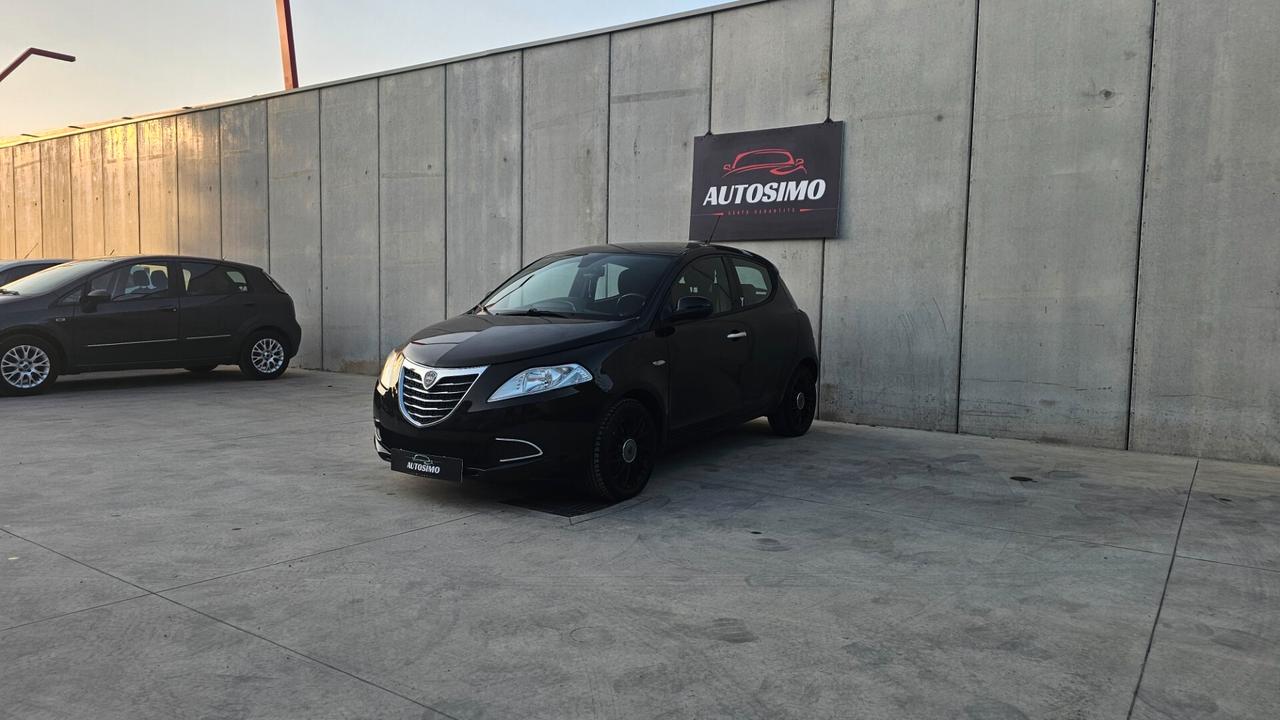 Lancia Ypsilon 0.9 TwinAir 85 CV 5 porte S&S DFN Platinum