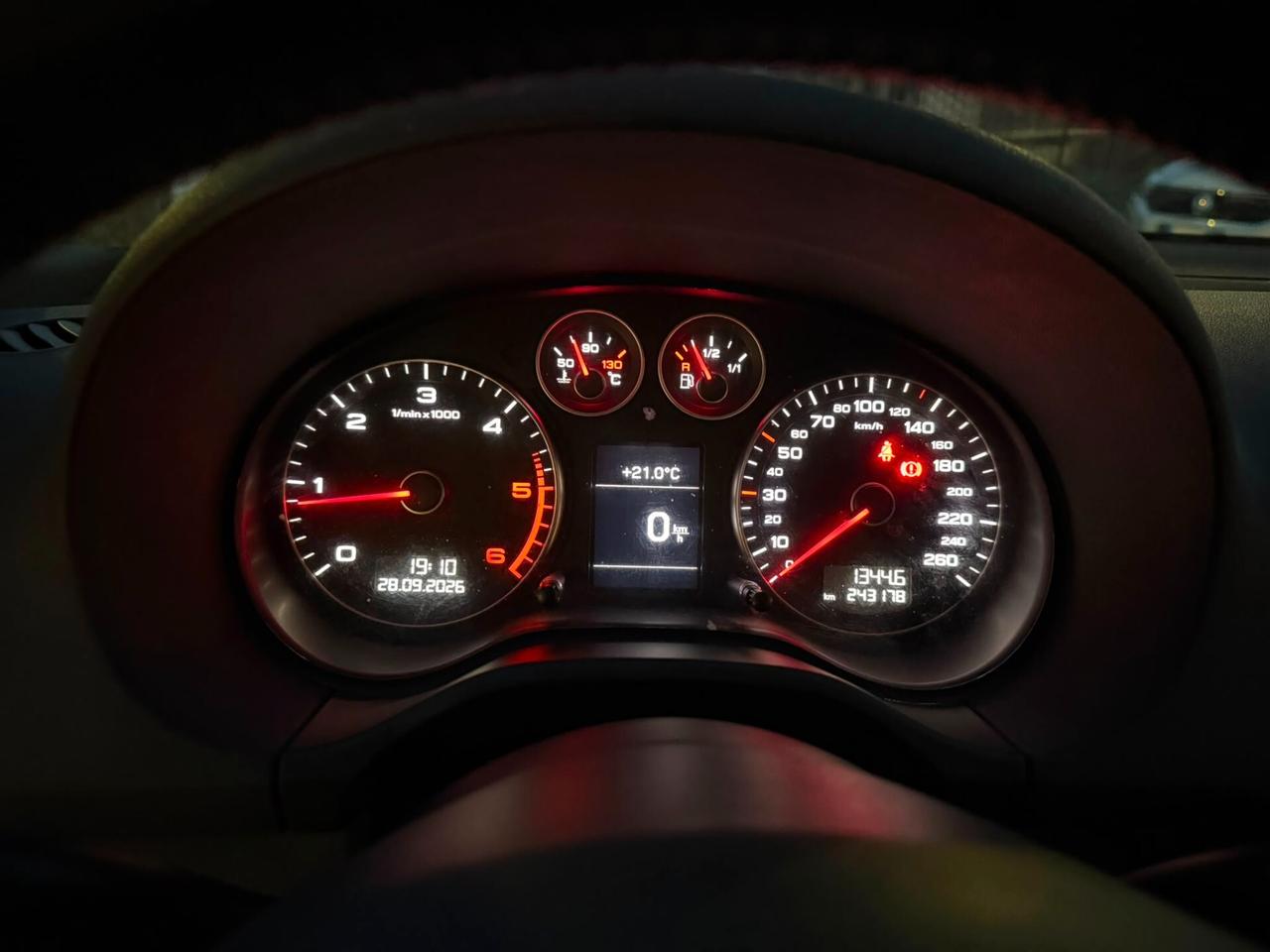 Audi A3 SPB 2.0Tdi 140Cv S-line Tetto