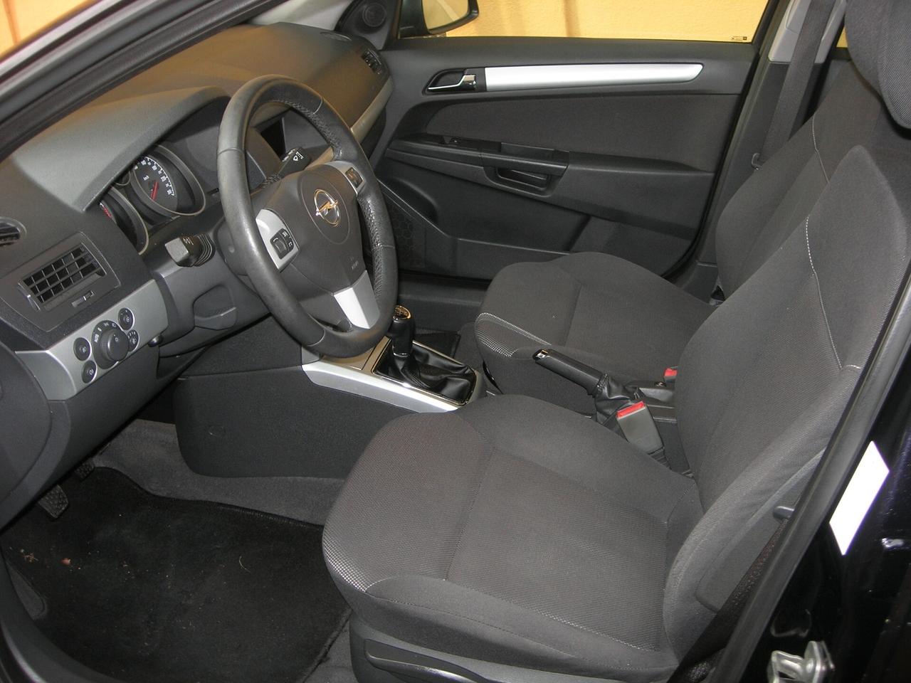 Opel Astra 1.6 16V VVT Station Wagon Enjoy