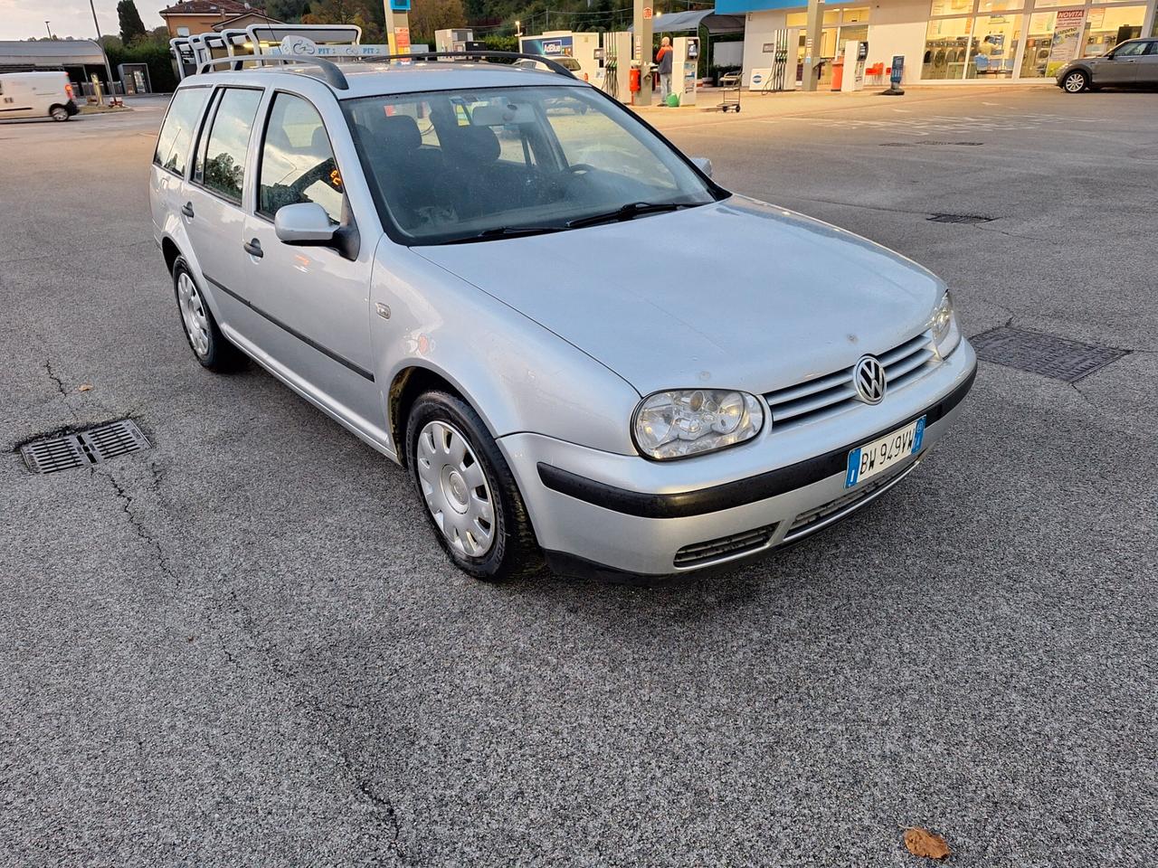 Volkswagen Golf 1.9 TDI/110 CV cat Variant C.line NEOPATENTATI