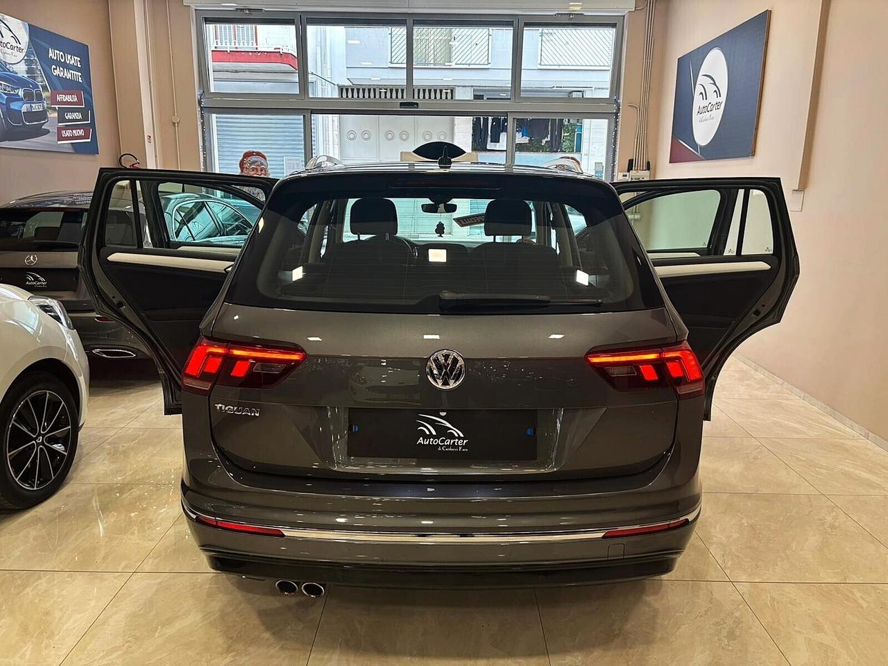 Volkswagen Tiguan 1.6 TDI ** R-LINE** BELLISSIM