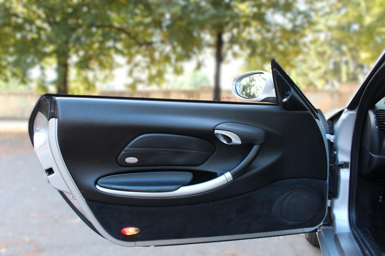 Porsche Boxster 2.7i 24V cat