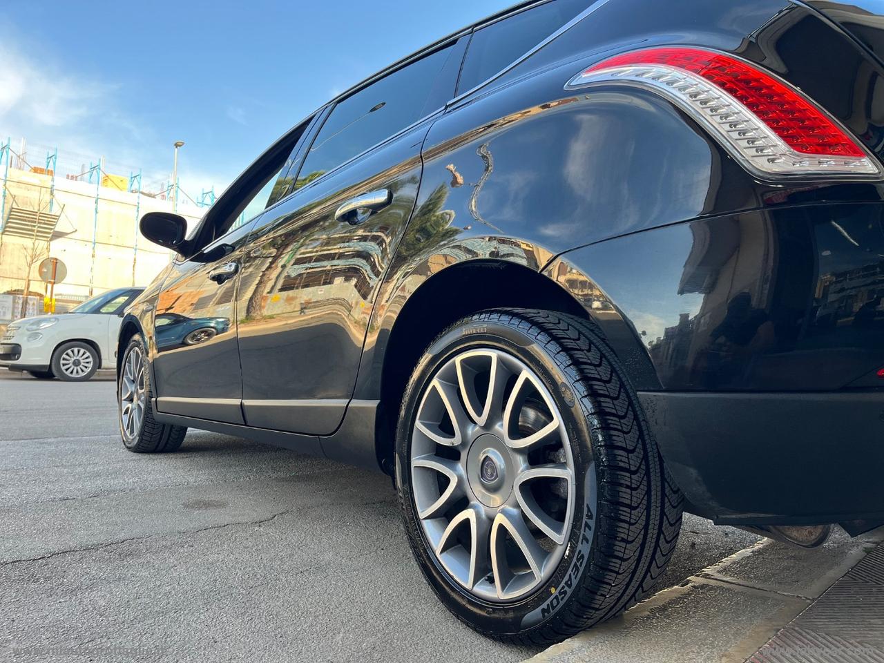 LANCIA Delta 2.0 MJT Platino