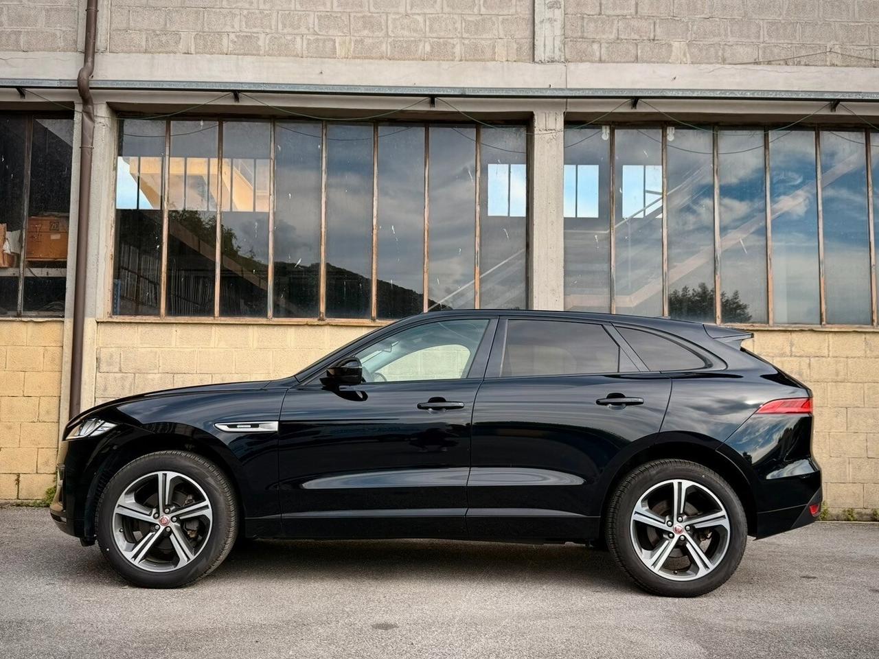 Jaguar F-Pace 2.0 D 180 CV AWD aut. Portfolio