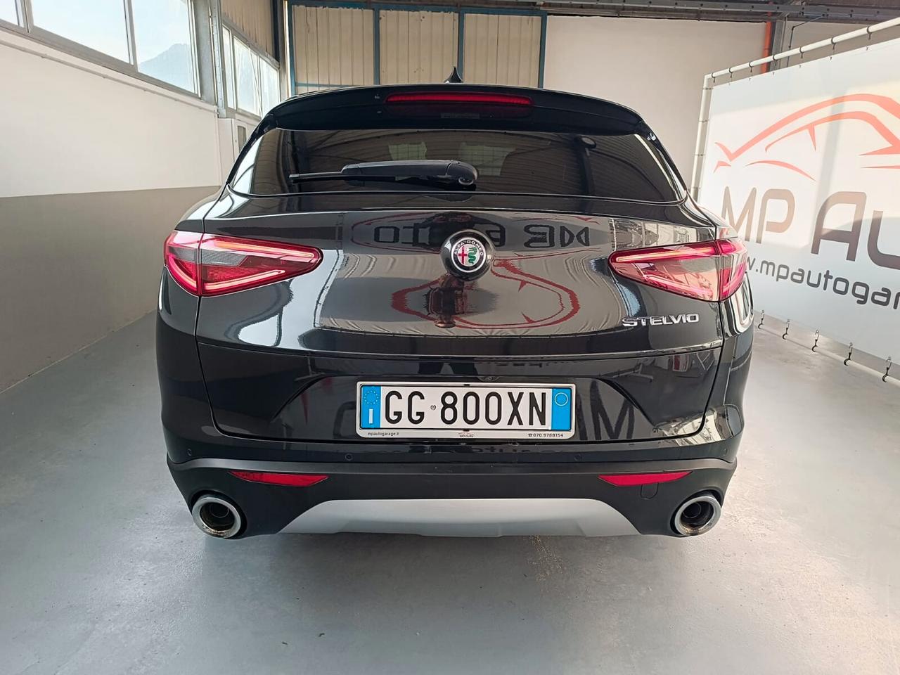 Alfa Romeo Stelvio 2.2 Turbodiesel 160 CV AT8 RWD Business Sport