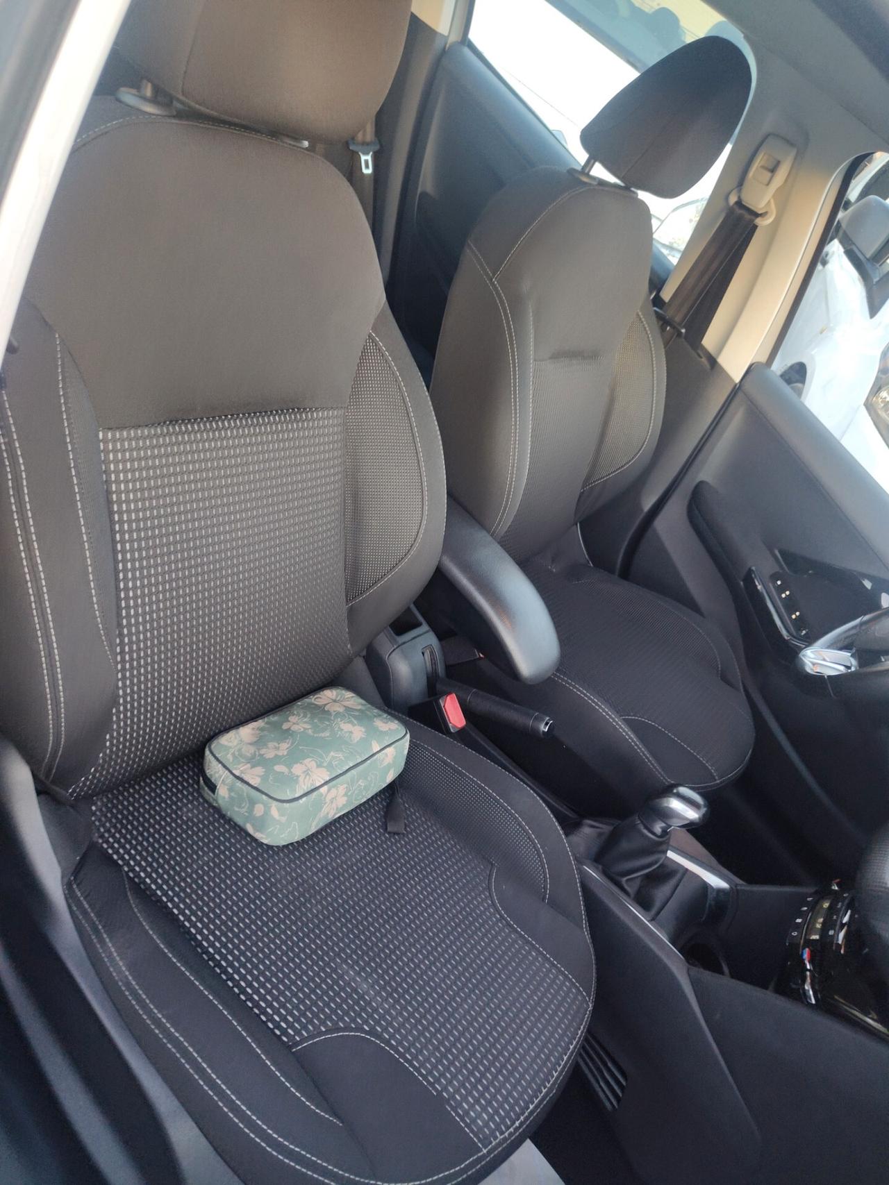 Peugeot 208 PureTech 82 5 porte Allure