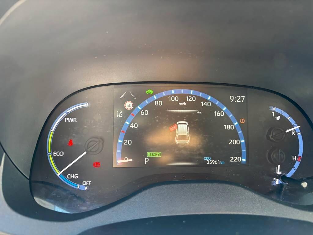 Toyota Yaris Cross 1.5 Lounge 2022/ solo 36.000 KM Tua a soli 269 Euro al mese