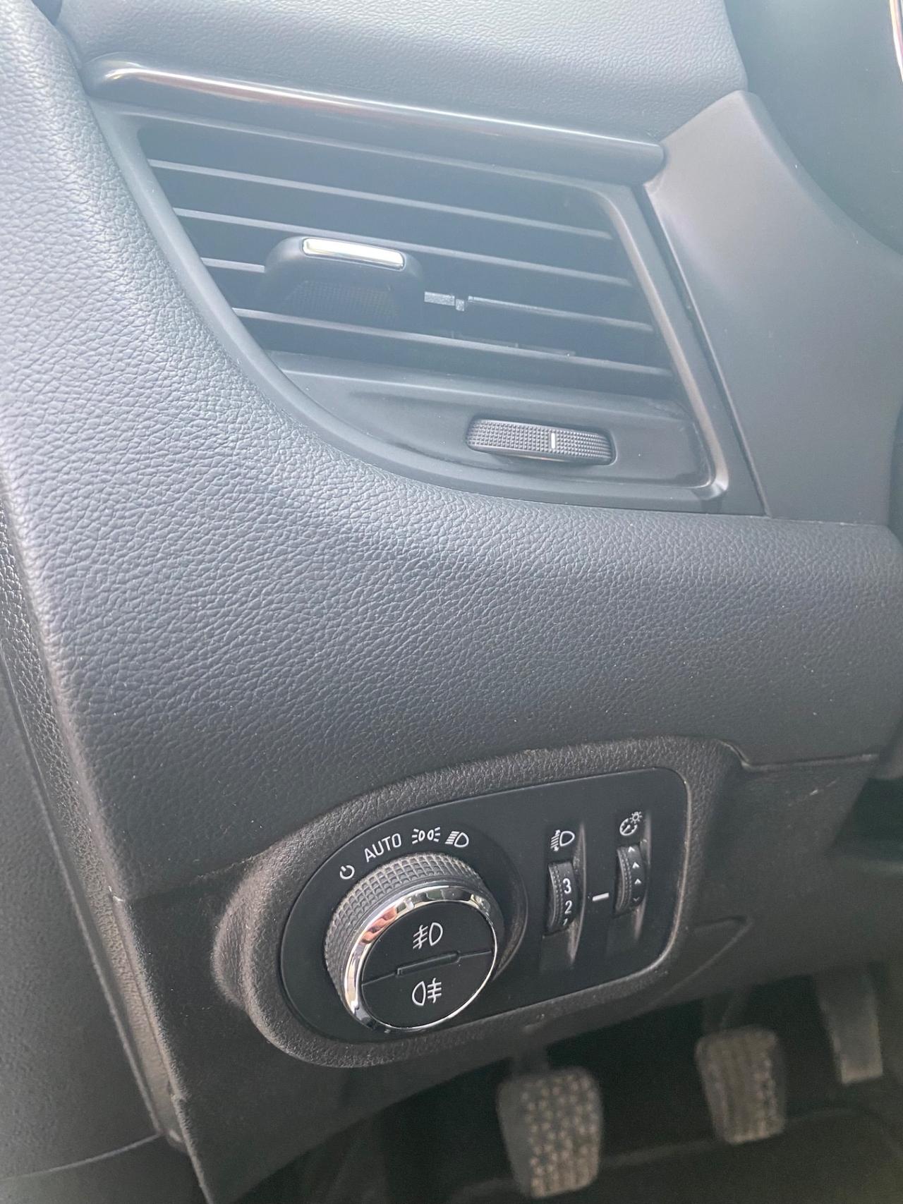 Opel Zafira 1.6 EcoM 7 Posti Fine 2012 Full